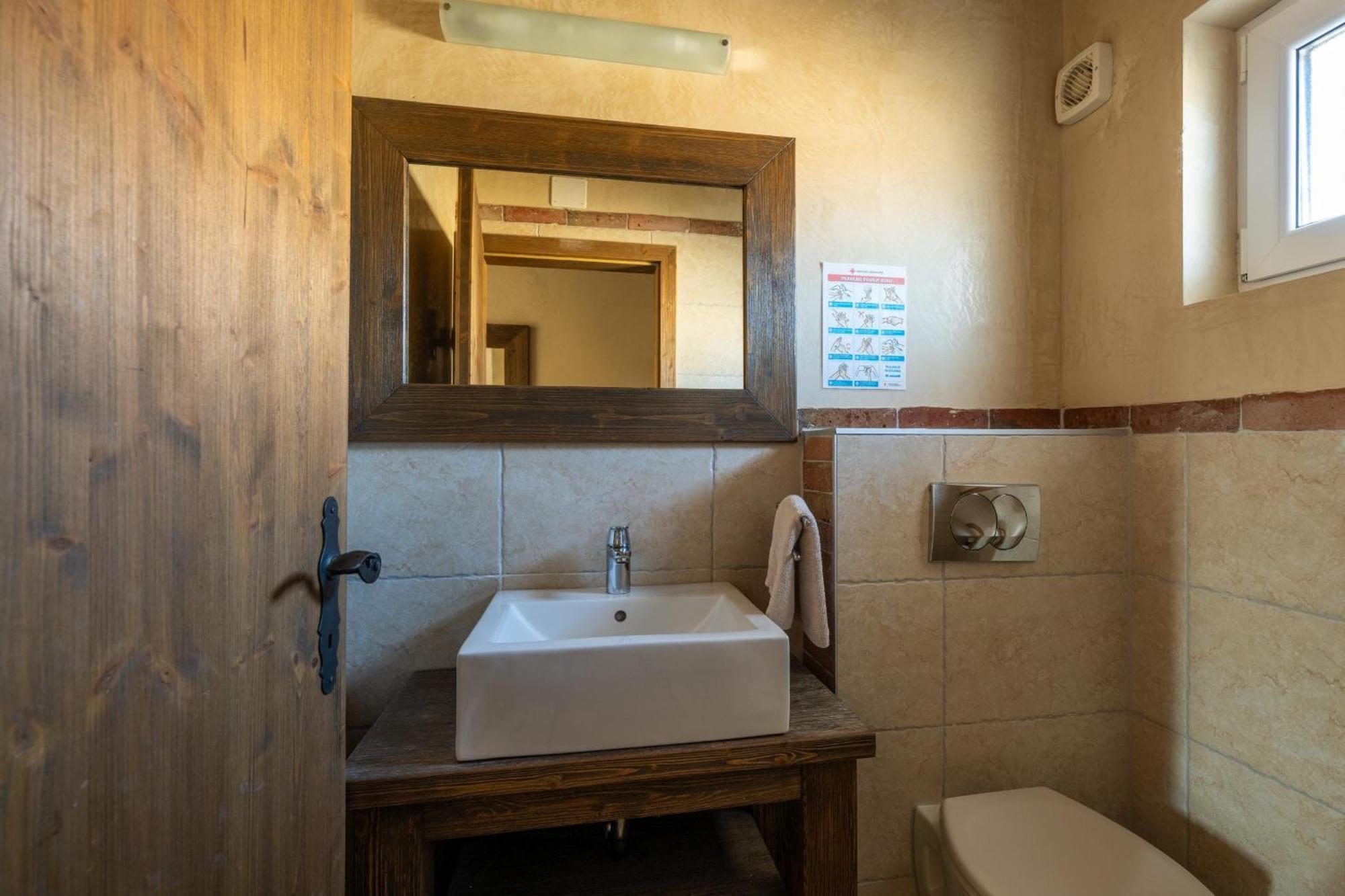 Villa Castagna Near The Sea With Private Pool And Sauna Premantura Exterior photo